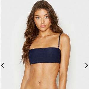 NWT Frankie’s Bikinis Scarlett Top Navy - Medium